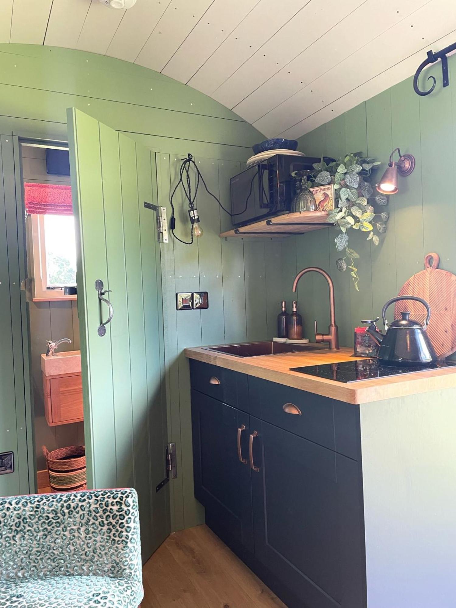 Toadland Shepherd Huts Durham Extérieur photo