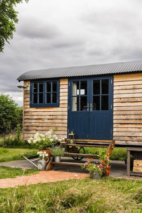Toadland Shepherd Huts Durham Extérieur photo